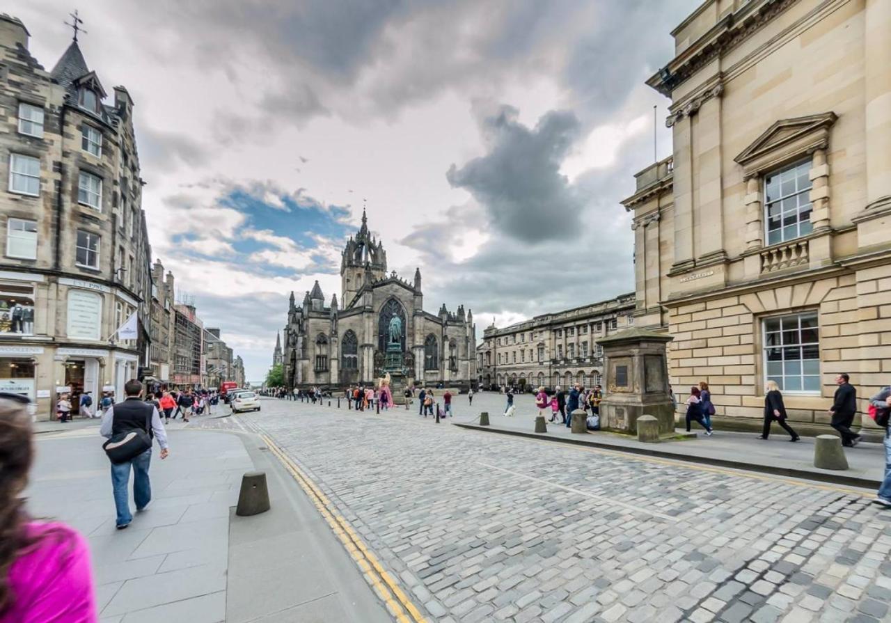 Altido Castle Terrace 3 Bedroom Apartment - Old Town Edinburgh Exterior photo