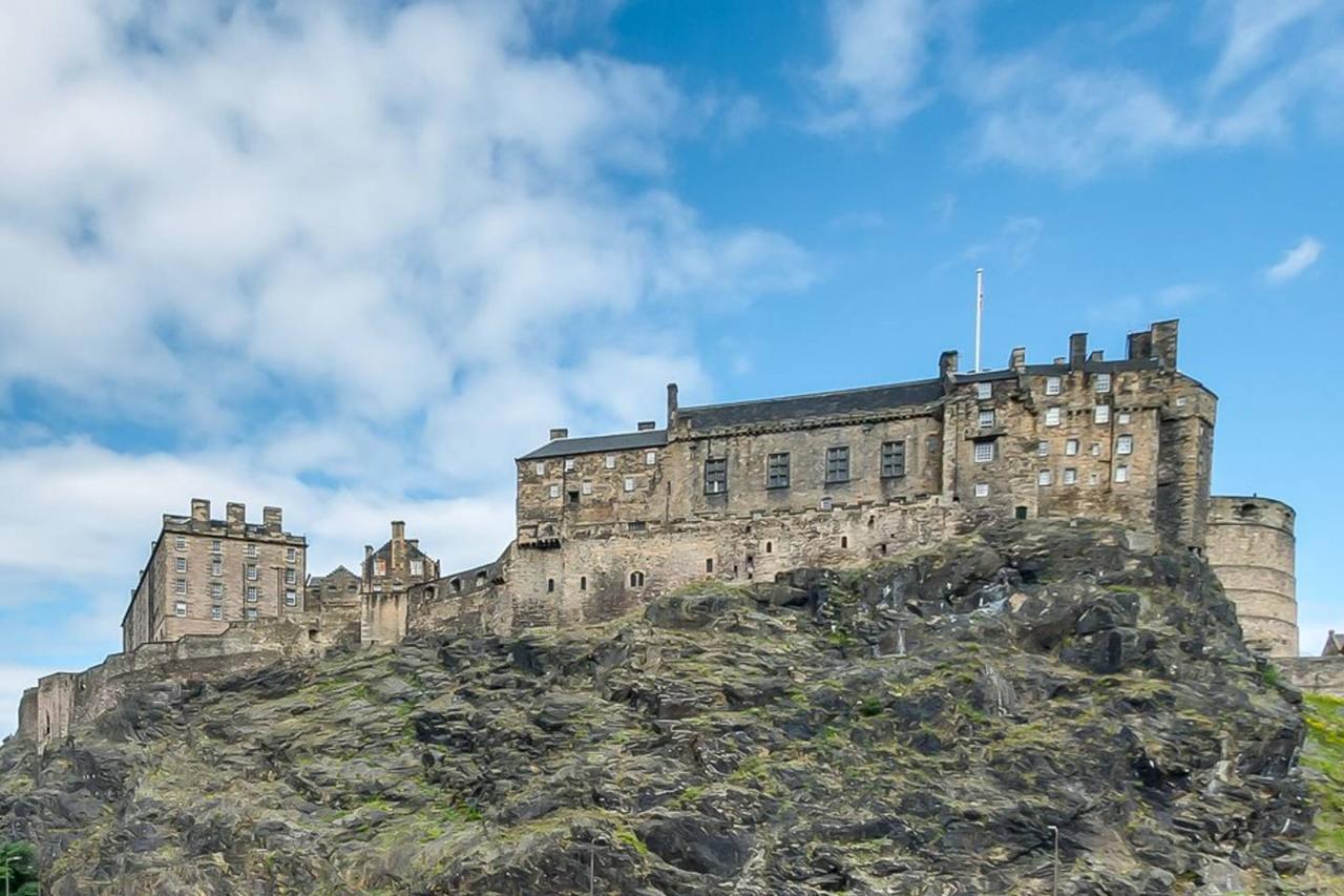 Altido Castle Terrace 3 Bedroom Apartment - Old Town Edinburgh Exterior photo